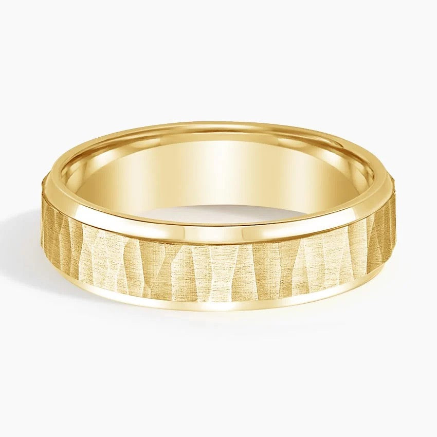 Beveled Edge Aspen 5.5mm Wedding Ring in 18K Yellow Gold