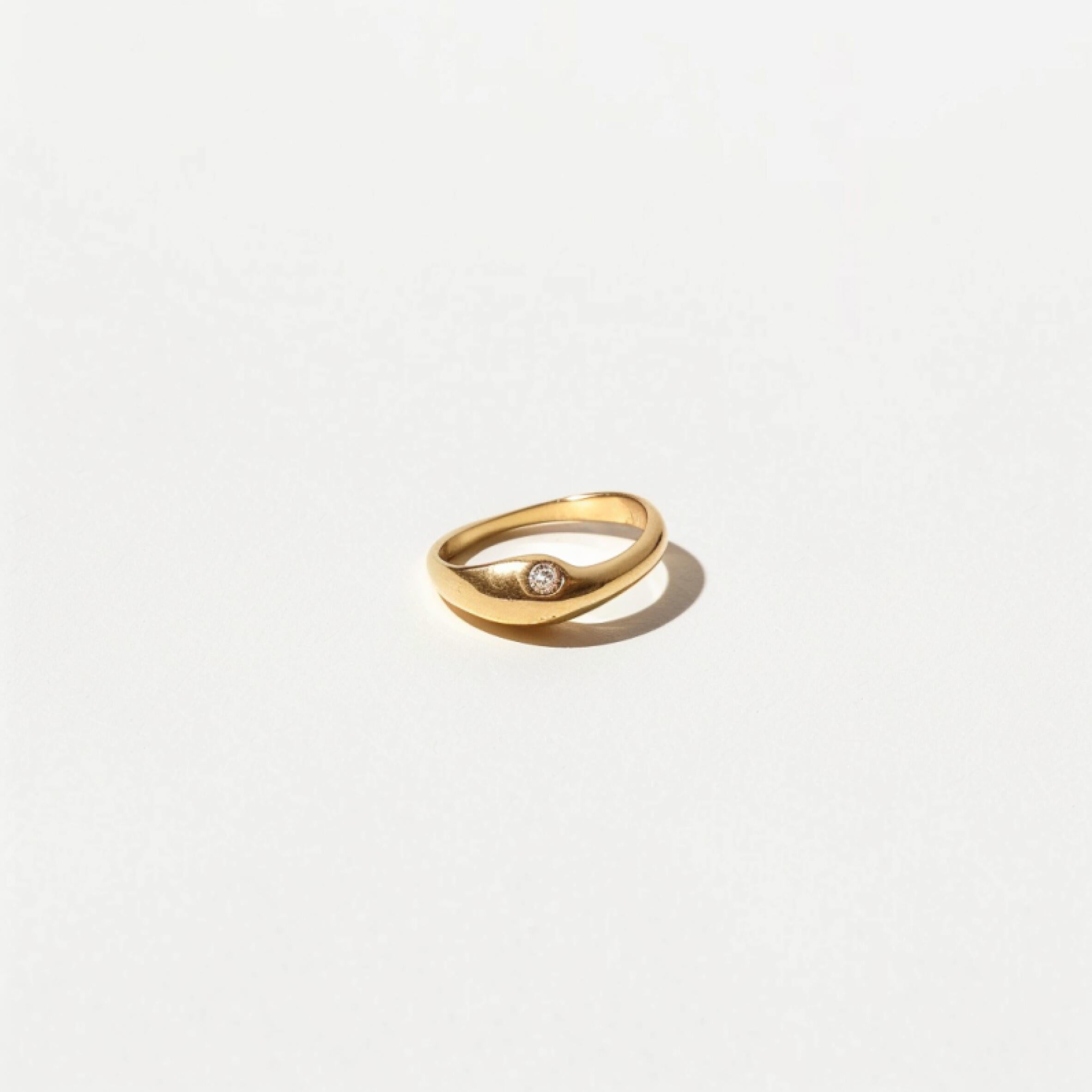 Eclipse® 18K Gold Twist Ring